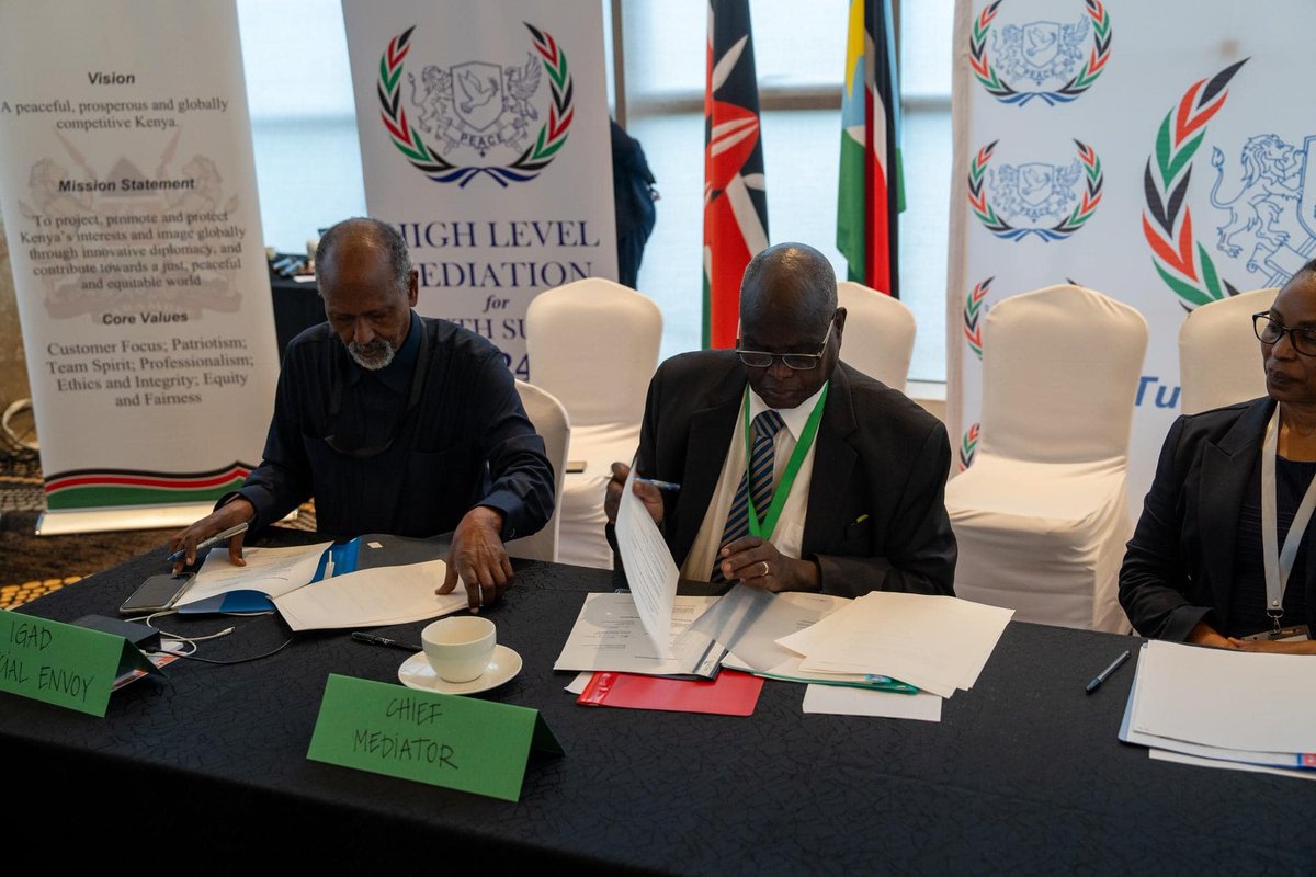 Parties reach agreement in #Kenya to commit to lasting peace:#SouthSudan govt & holdout opposition groups, civil society & stakeholders have signed a Declaration & commitment to restore lasting peace in SouthSudan through the Tumaini peace talks mediated by Govt of Kenya.#ssox
