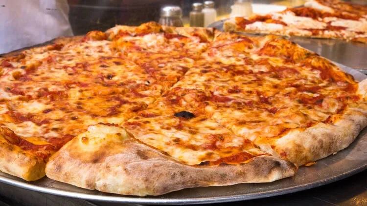 It might be costly, but it's also the very best! tinyurl.com/yv5ywm3c

#pizza #newyorkpizza #newyorkfoodie #newyork #MBRE #joanbrothers