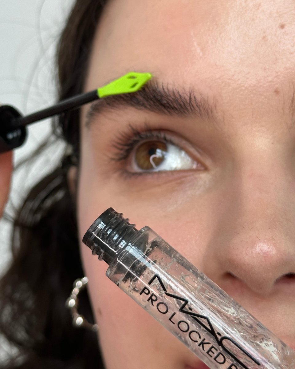 Brow-To: Avoid the ICK! Set your furrow into place with NO dryness, NO stiffness and NO stickiness using NEW Pro Locked Brow Gel. #MACBrowGel
