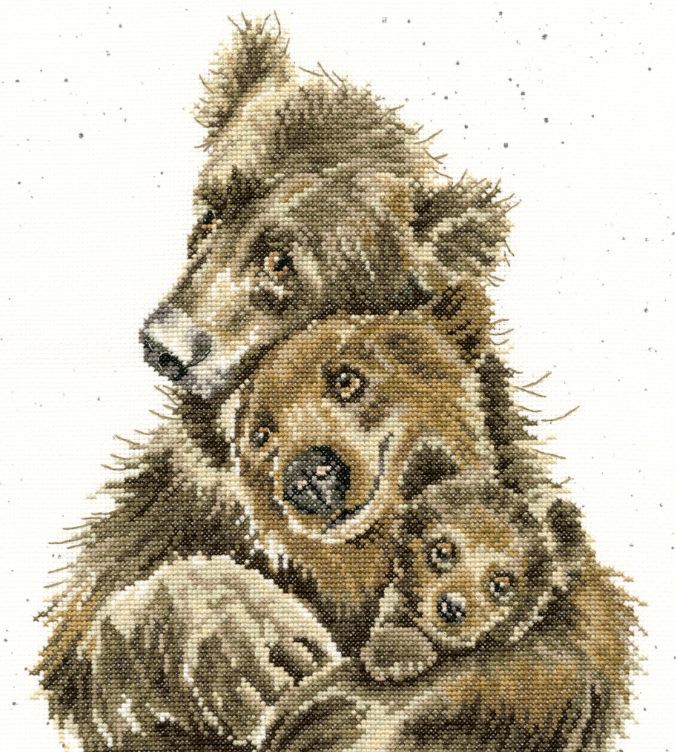 Bear Hugs are the best! Have you given or received a Bear Hug before?
buff.ly/44svIMc 
#mariescrossstitch #bothythreads #bearhugs #xstitcher #crossstitcher #xstitching #crossstitcherofinstagram #xstitch