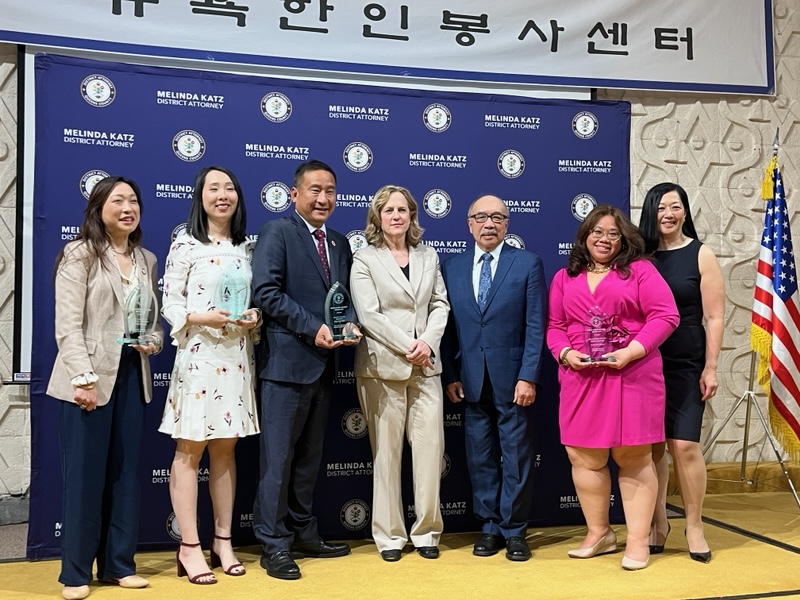 It was a special privilege to host our annual #AAPIHeritageMonth celebration @KCSNY. Justice Randall T. Eng gave a moving keynote on the importance of paying tribute to your heritage. Congratulations to the night's honorees for their outstanding public service! #AAPIHeritage