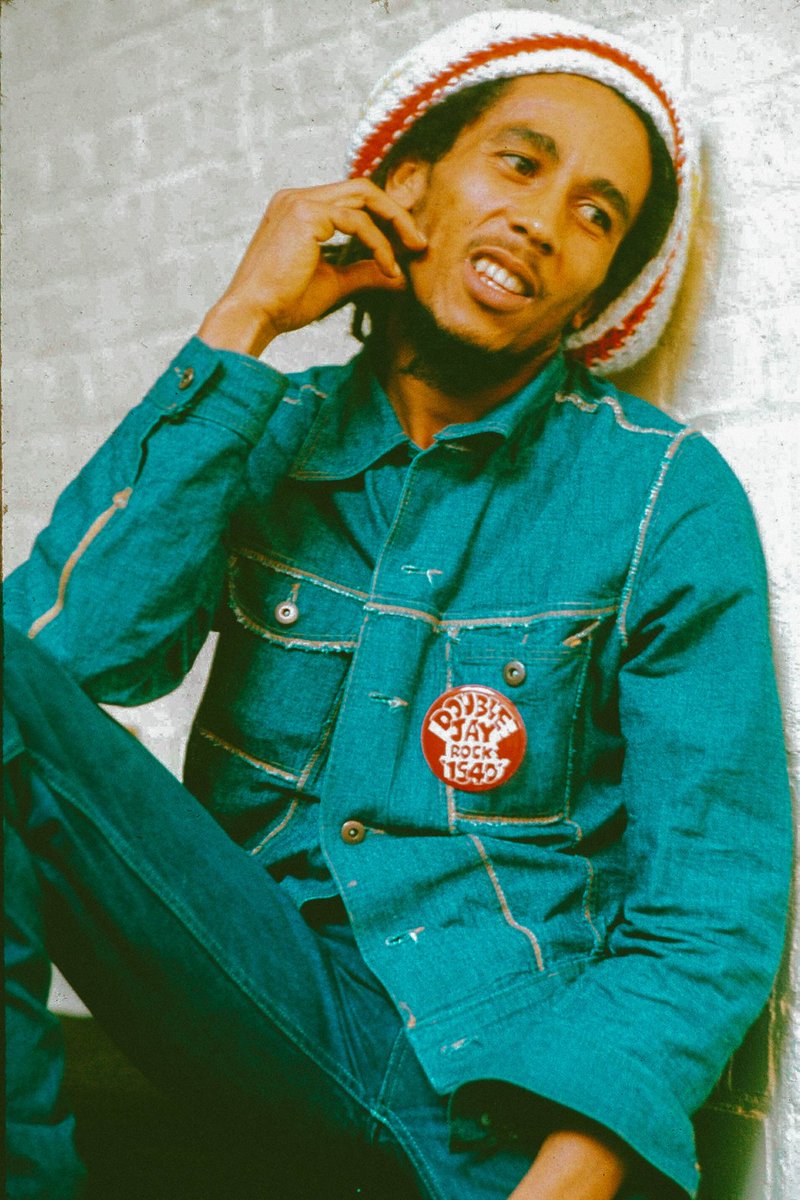 Bob Marley at Island Records Offices, London, England 24th July, 1975 📸 Michael Putland 🇯🇲 ❤️💛💚