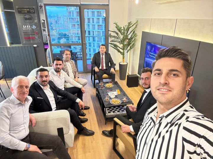 Good Invest Yönetim Kurulu Başkanı, bir çok alanda Medikal Sağlık, İnşaat ve Turizim işleri yapan Hüseyin abimizi ziyaret ettik. Kendilerine hoşsohbet ve misafirperverliğine teşekkür ederim.
<a href="/TrAsiad/">Asiad</a> <a href="/yalcinkayayucel/">Yücel Yalçınkaya</a> #goodınvest <a href="/sevketalakoc/">Şevket ALAKOÇ</a>