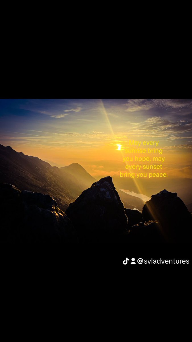May every sunrise bring you hope, may every sunset bring you peace. #SVLAdventures #fridayphoto #sunset #sunrise #mountain #adventures #getoutdoors #naturephotography