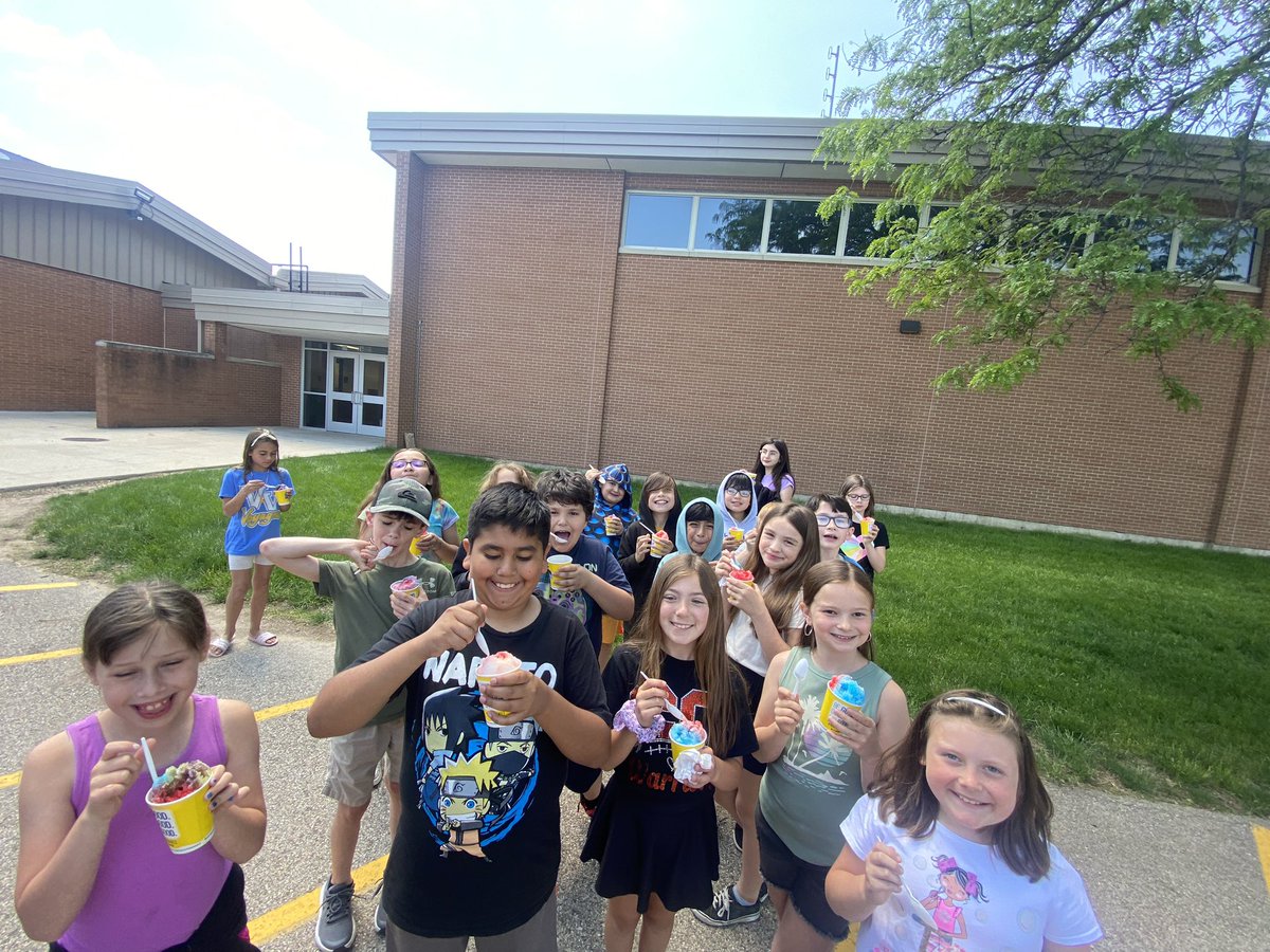 Macy Glosson (@glossonmiss) on Twitter photo S is for surprise day! We loved our surprise Kona Ice today! Thanks <a href="/amandacohn9/">Amanda Cohn</a> and <a href="/AP_SharpVV/">Meghan Sharp</a> S is for surprise day! We loved our surprise Kona Ice today! Thanks <a href="/amandacohn9/">Amanda Cohn</a> and <a href="/AP_SharpVV/">Meghan Sharp</a>