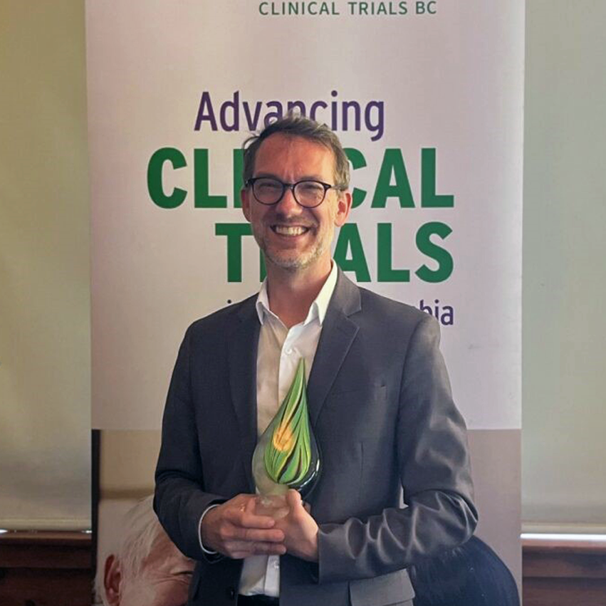 Congratulations to @UBCMedicine researchers Drs. Bernie Eigl & @DrOlsonOncolog who were honoured with 2024 @ClinTrialsBC Awards for their outstanding contributions to the clinical trials community in B.C. & beyond: bit.ly/3K7MkPU👏 #ClinicalTrialsDay @BCCancer @PHSAofBC