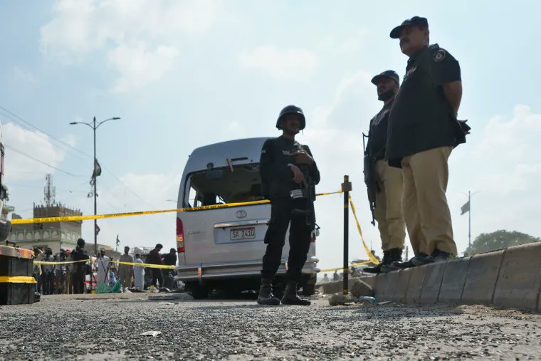 This is the second case of a journalist being killed in #Pakistan in the last two weeks Daily Khabrain reporter Ashfaq Ahmed Sial shot dead in Punjab, Pakistan cpj.org/?p=388237 via @pressfreedom