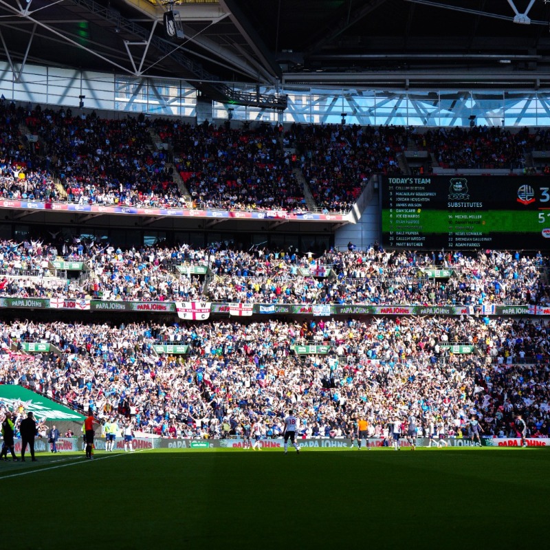 OfficialBWFC's tweet photo. ⚪️ We want you to bring a wall of white to Wembley!

Wear your colours with pride, bring your scarves and back the boys tomorrow 👊

Full details 👇

#bwfc