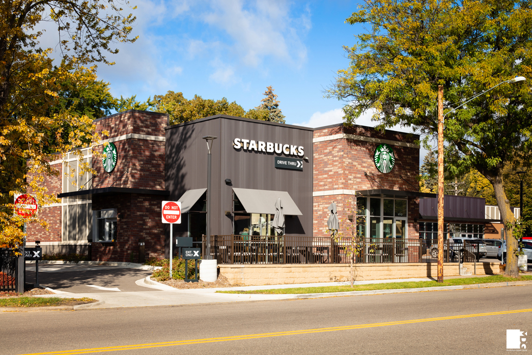Who here is an avid coffee drinker☕✋? We have a few in our office! 

We enjoyed working with Starbucks on their Cedar and 47th location in Minneapolis, MN. 
PC: Steve Silverman

#mdgarchitects #starbucks #coffeelover #architecture #mnarchitecture