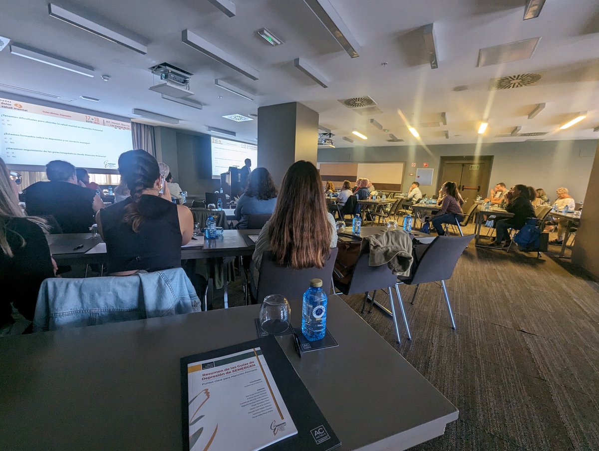 iSaluDigital Semergen (@ticsemergen) on Twitter photo Éxito de asistencia y calidad en las 1° Jornadas de #Dolor & #SaludMental organizadas por <a href="/SemergenCan/">SemergenCanarias</a>
👩🏼⚕️👨🏻⚕️
Un lujo contar con <a href="/CarolinaDarias/">Carolina Darias</a>
Enhorabuena <a href="/VanessitaDeniz/">b. vanessa deniz</a> y resto de equipo .
<a href="/Ticsemergen/">iSaluDigital Semergen</a> @CP_Semergen <a href="/SEMERGENap/">SEMERGEN | Médicos de AP #SEMERGEN25</a> Éxito de asistencia y calidad en las 1° Jornadas de #Dolor & #SaludMental organizadas por <a href="/SemergenCan/">SemergenCanarias</a>
👩🏼⚕️👨🏻⚕️
Un lujo contar con <a href="/CarolinaDarias/">Carolina Darias</a>
Enhorabuena <a href="/VanessitaDeniz/">b. vanessa deniz</a> y resto de equipo .
<a href="/Ticsemergen/">iSaluDigital Semergen</a> @CP_Semergen <a href="/SEMERGENap/">SEMERGEN | Médicos de AP #SEMERGEN25</a>