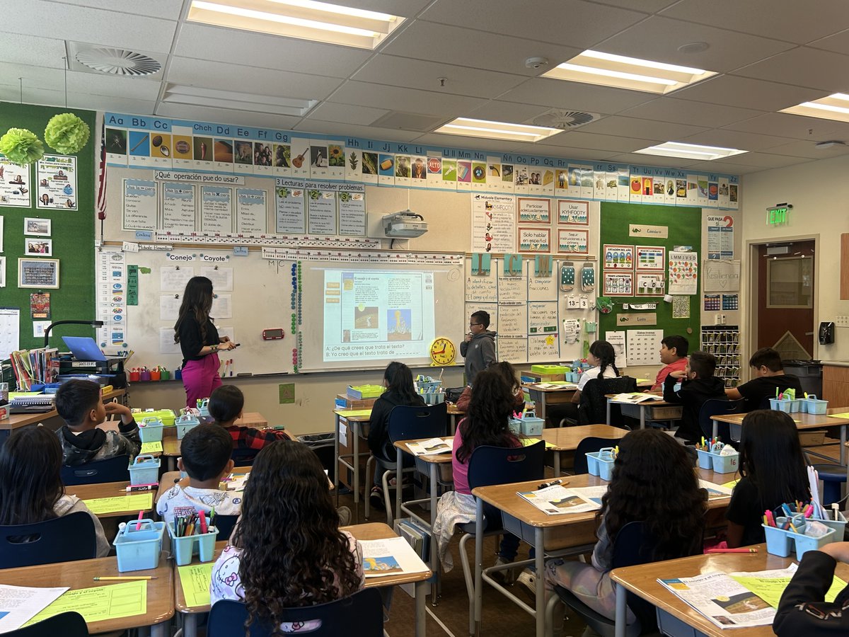 OELA joined the National Comprehensive Center Region 15 in Utah for the final visit of the Dual Language Immersion Project. #OELA leadership observed dual language classes and bilingual educators in action in @GraniteSchools, @canyonsdistrict, and @NeboDistrict. 📝#DualLanguage