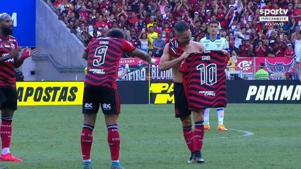 Além de mexer no bolso, Flamengo foi na ferida do Gabigol, no seu Ego.

Camisa 10 de Zico não é pra qualquer um