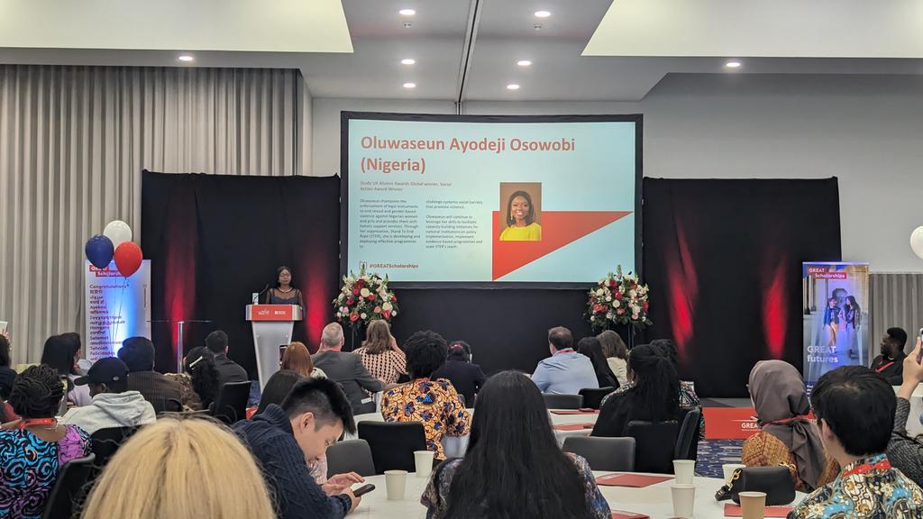 Fantastic evening with @StudyUKBritish celebrating international alumni, including @SwanseaUni alum Oluwaseun Ayodeji Osowobi, & the current cohort of Great scholars. A reminder for all of us of the impact that education has on us as individuals and as a global society.