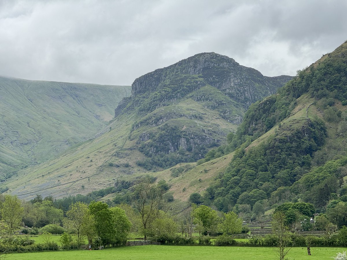 terrybnd's tweet photo. Back working at @FSCBlencathra today but yesterday I had a lovely cycle starting from the centre taking in Borrowdale, Honister, Buttermere and the Newlands Valley before enjoying ales with local pals in Keswick #lakedistrict #outdoors #phonepics https://t.co/PaCAxdQ1yY