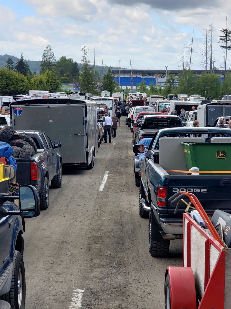 MonroeSwapMeet's tweet photo. The Load-In has started!!! Thank you vendors for helping us sell out the 1200+ stalls! @ @EvergreenFairWa #MASM2024 #MonroeAutoSwapMeet #AutoSwapMeet https://t.co/0Lv7j9wvOm