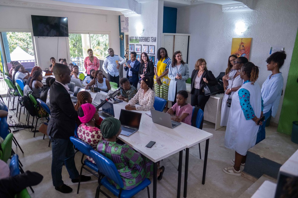 Prosper Africa visited the @Digifemmes Campus, a technology program in Abidjan funded by @MCCgov and @USAID, in collaboration with @Microsoft. It impacts female entrepreneurs by providing digital skills and data analytics training to women.