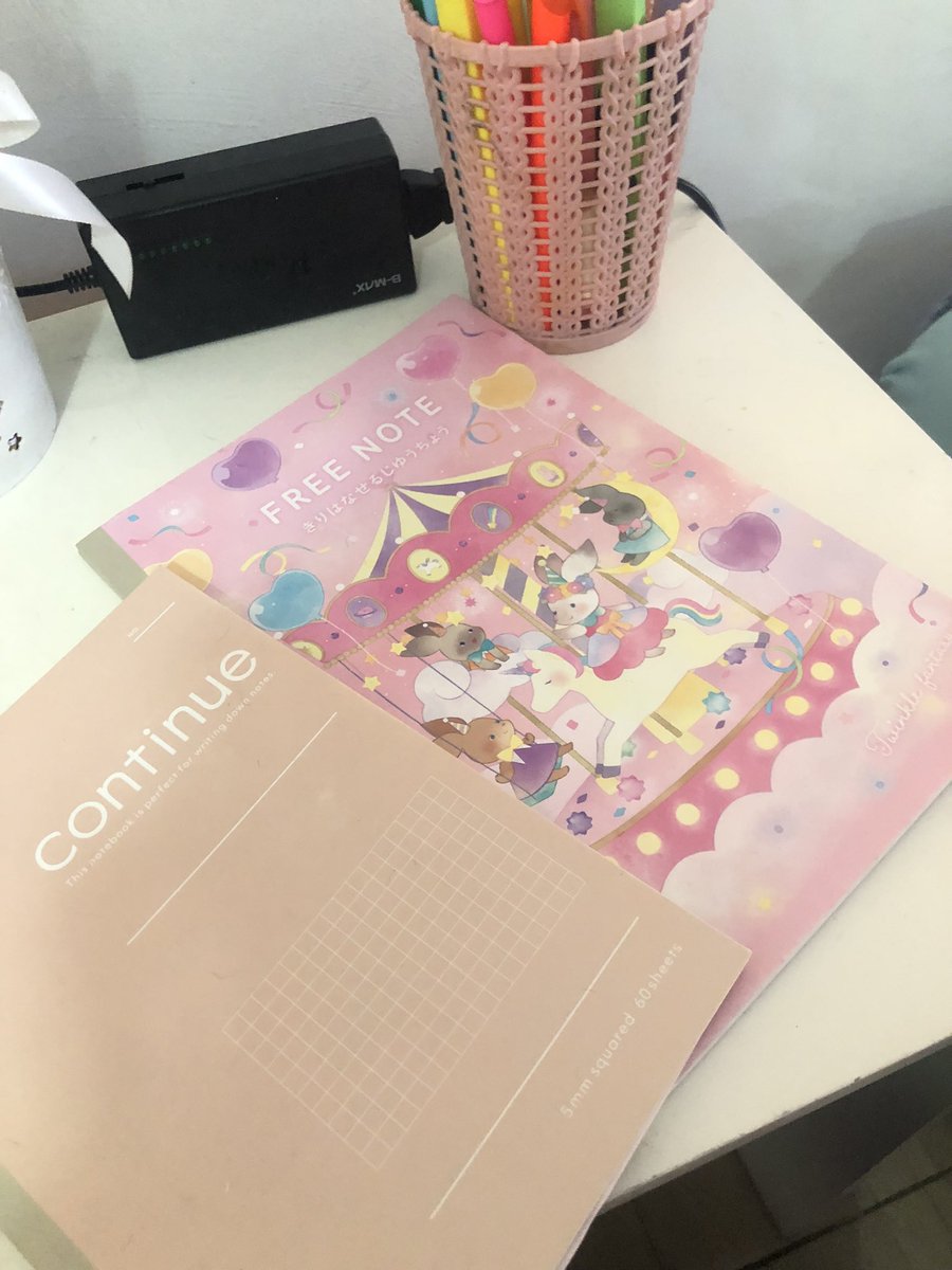 2005studies's tweet image. caderninhos novos 💋