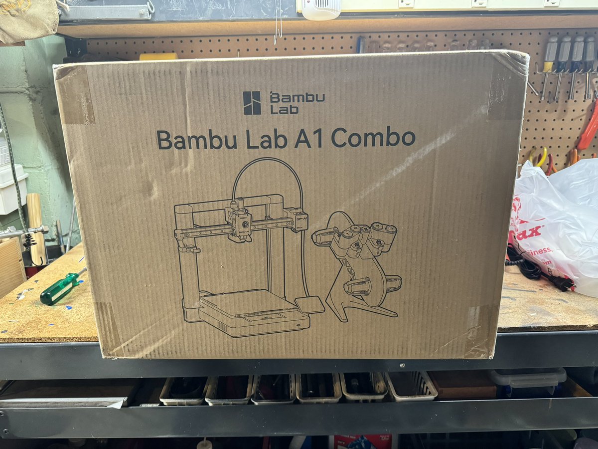 New printer! Who dis? <a href="/BambulabGlobal/">Bambu Lab</a> #BambuLabA1