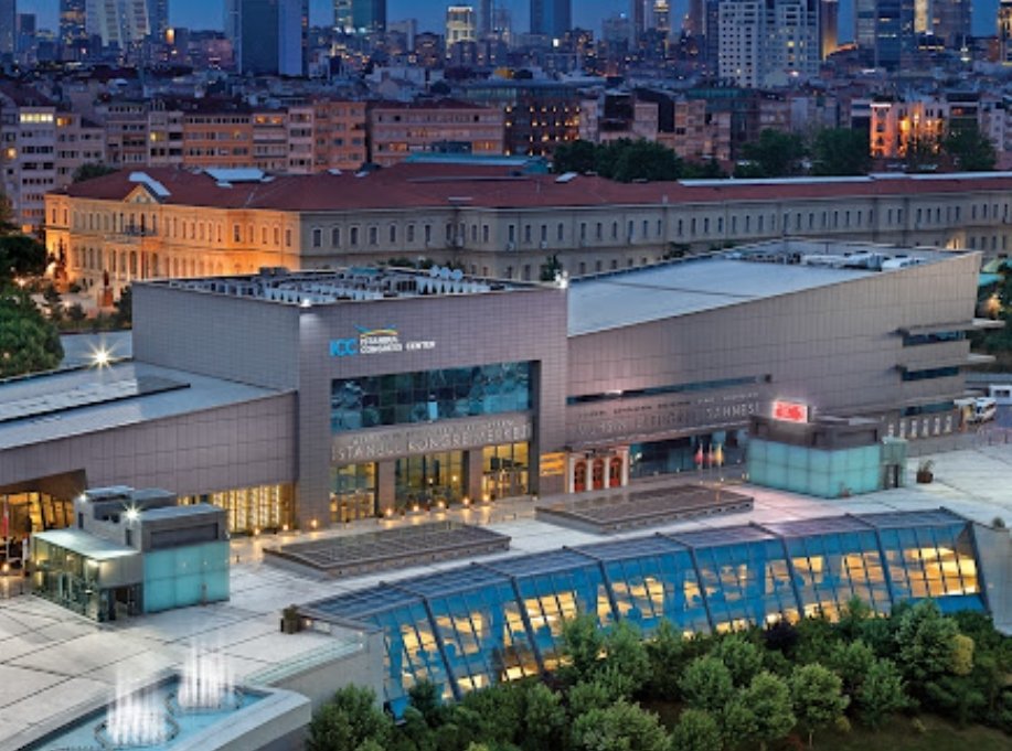 تحيي ملكة البوب #نانسي_عجرم حفلا كبيرا على مسرح مركز #اسطنبول للمؤتمرات ٢١ يونيو المقبل 🔥 @NancyAjram