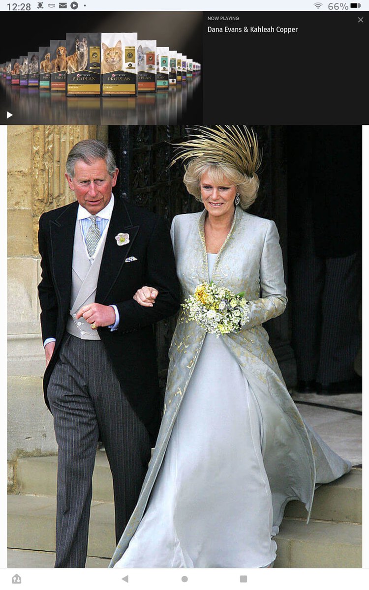 Which look is better for a divorced middle aged woman? I have never really been a big Camilla fan but she nailed it here. MM looks so inappropriate and over the top. #FOMeghanandHarry