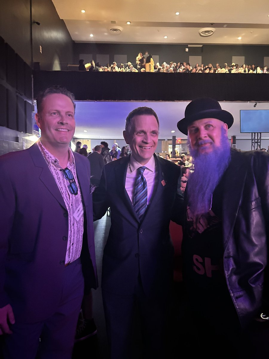 Music is great for our city, great for our economy, but most of all great for our souls. What an incredible night at the @OttawaMIC Capital Music awards last night. To all the artists, the people who work behind the scenes, to those who support our musicians and artists - thank