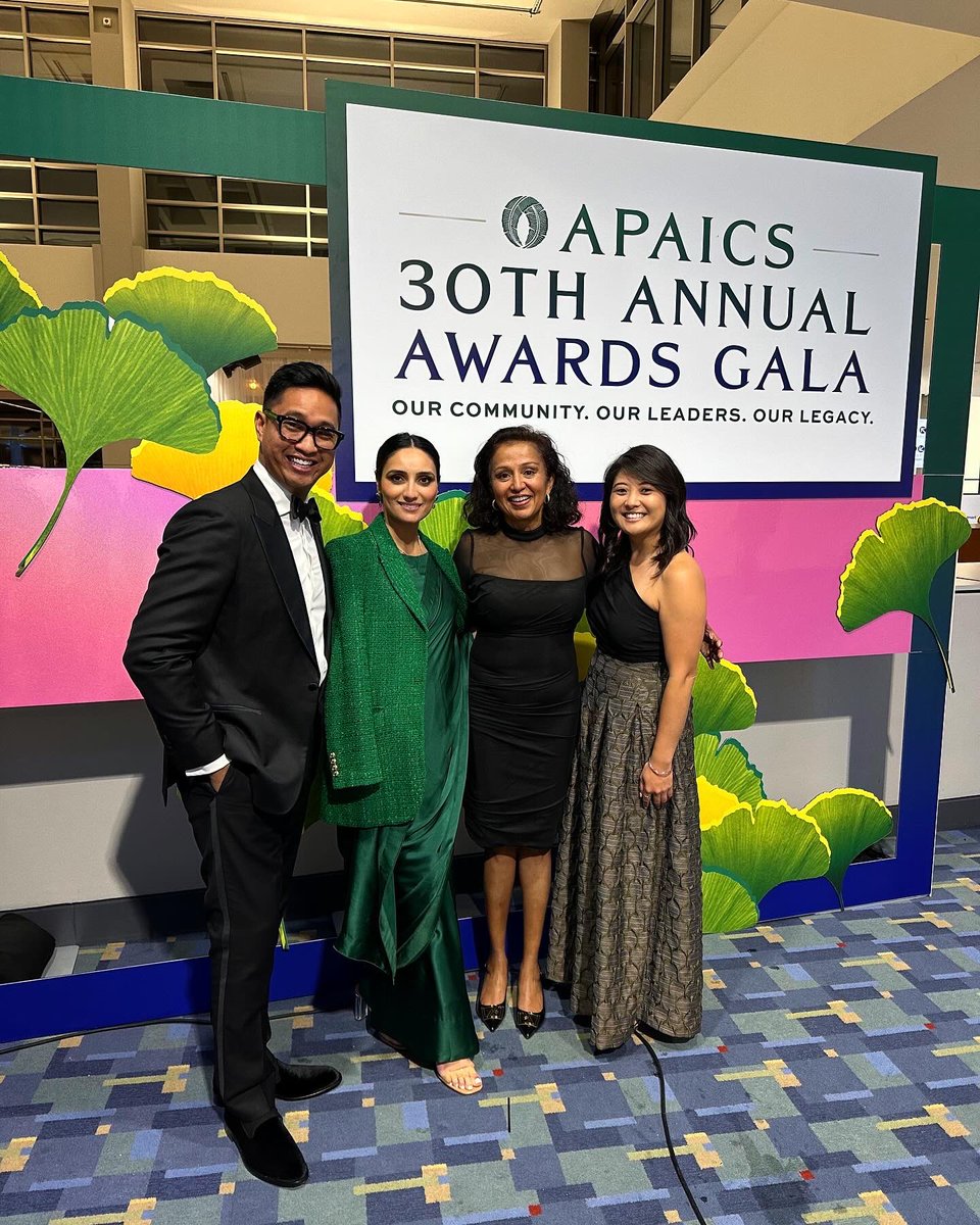 🎊 Commission Chair @PaguioJason and Executive Director @KhydeejaAlam celebrated #AANHPI leadership and heritage at the @APAICS 30th Summit & Gala with President Joe Biden and congressional leaders in Washington D.C. Thanks for having us! #OurCommunity #OurLeaders #OurLegacy