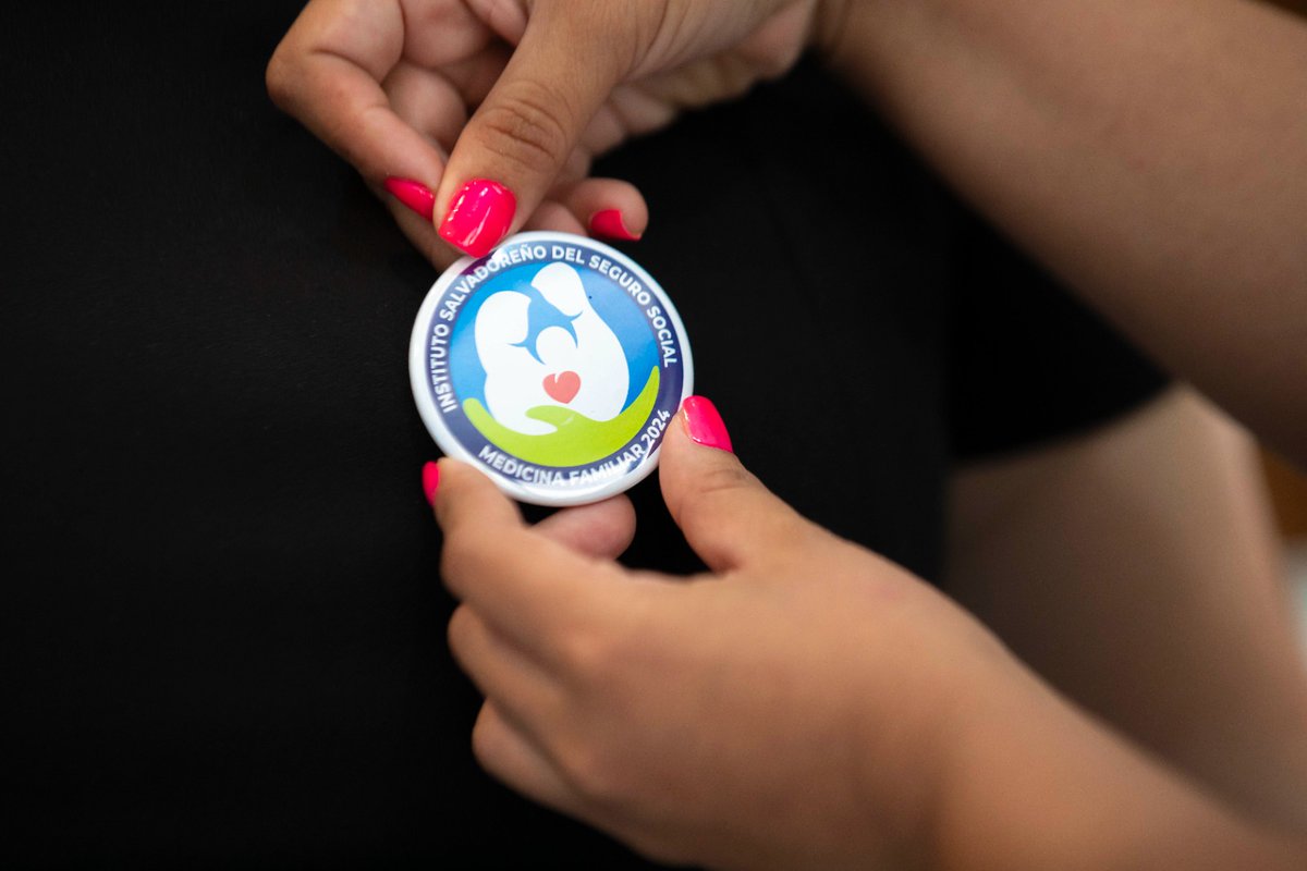 isss_gob_sv's tweet image. ¡Avanzamos en el fortalecimiento de las competencias de nuestros especialistas para ofrecerte un abordaje integral 📚🩺!

Hoy, en el marco de la conmemoración del Día Mundial del Médico Familiar, desarrollamos una jornada académica para médicos residentes en esta especialidad.