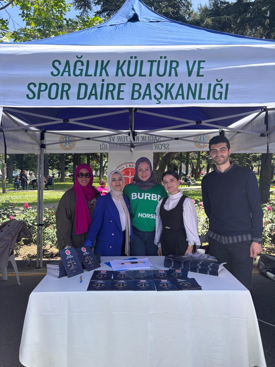 İstanbul Üniversitesi Kariyer Günleri etkinliği kapsamında standımızda yerimizi alarak hukuk fakültesi öğrencileriyle buluştuk. Müstakbel meslektaşlarımıza baromuzu tanıtarak Staj Eğitim Merkezi hakkında bilgilendirmede bulunduk.