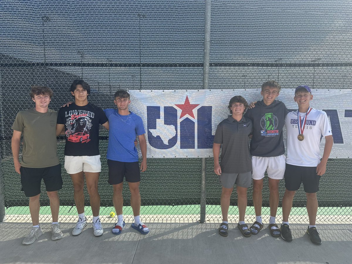 2024 season came to a close yesterday! Lots to celebrate, but none more than Owen placing 3rd at the @uiltexas Boys Singles State Tournament!! Congrats to Owen and all of our State Qualifiers! Go Hounds!!