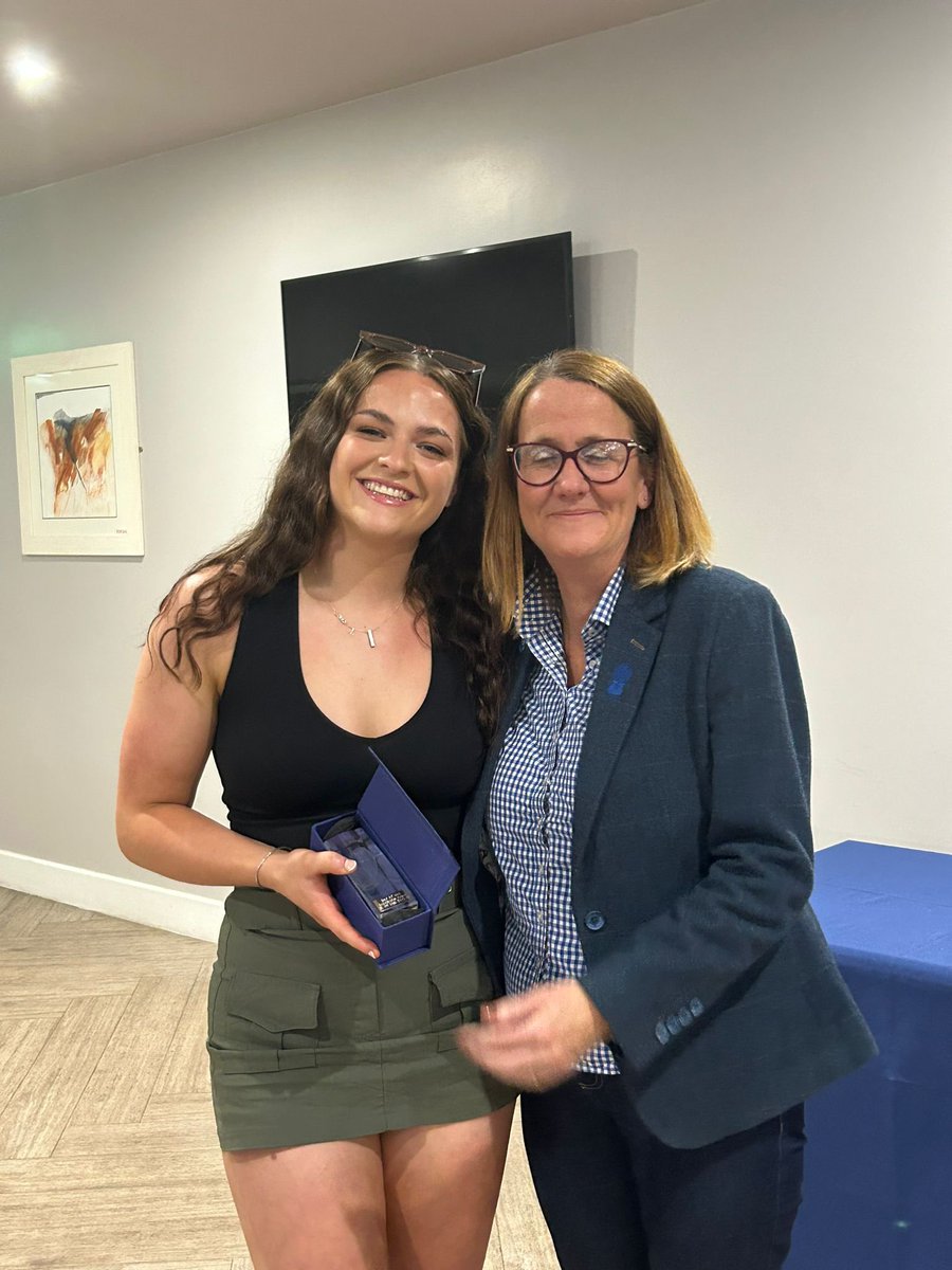 Supporters’ player of the season for <a href="/Sale1861Women/">Sale FC 1861 - Womens Team</a> is our amazing physio <a href="/helenawalkerr/">Helena</a>. The whole team is hugely grateful for her support during the matches and to rehab injured players. Well done 🥂 and thanks H x