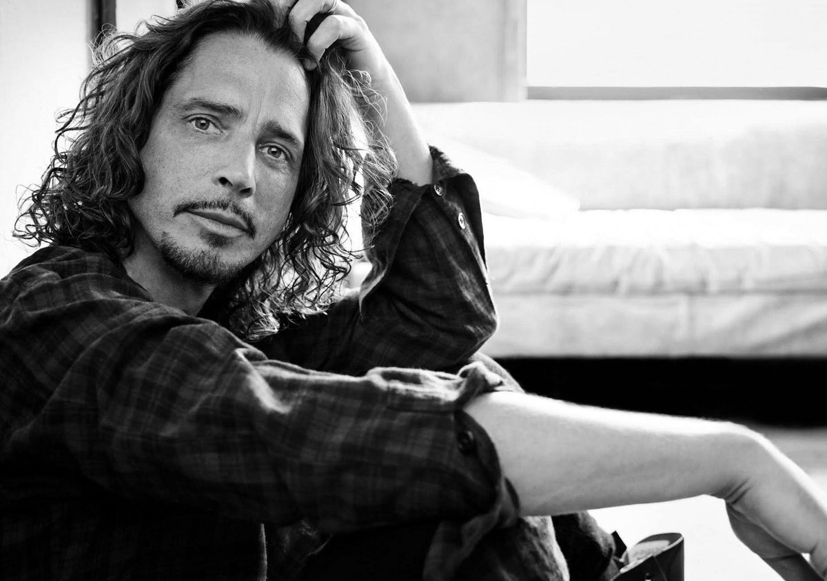 In memory of Chris Cornell, whose music and voice will forever inspire.