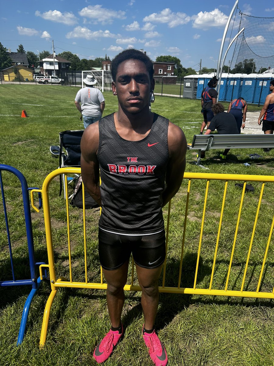 💀OUR FIRST STATE QUALIFIER OF THE NIGHT!💀

@Devo_08 7.11M in LONG JUMP!

🏴‍☠️💀🏴‍☠️💀🏴‍☠️
#HonorTheRaiders
#Dawgs
#ChampionshipCharacter  
#Legacy