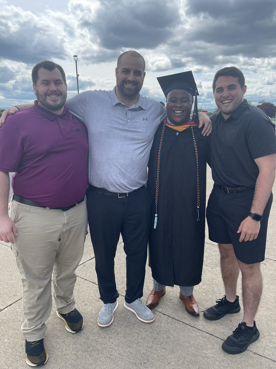 🎓❤️ Congratulations <a href="/Coach_EPoulson/">Enzo Poulson</a>!

<a href="/Coach_OHara51/">Scott O’Hara</a> <a href="/CoachFultz/">Skyler Fultz</a> <a href="/Coach_Cohen29/">Brandon Cohen</a>