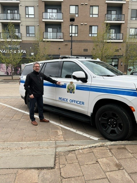 Keepin' the Peace - thank you for the Ride Along today #StrathconaCounty #SherPk Enforcement Services. The sophistication of, and resourcing for our Peace Officers is unmatched in Alberta, resulting in one of the safest communities in the province. Thanks for excellent services!