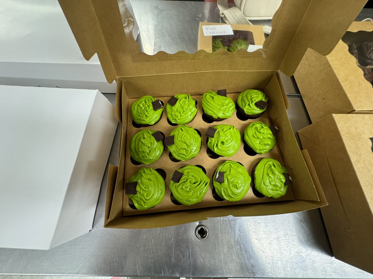 Celebration of May Birthdays @cfum_dsm CFUM.org ‘s The Haven After-School program!! Always a highlight, especially Anni Summers’, Volunteer & Events coordinator’s colorful fun creative Birthday Gift Baskets made with love! And Cupcakes!!