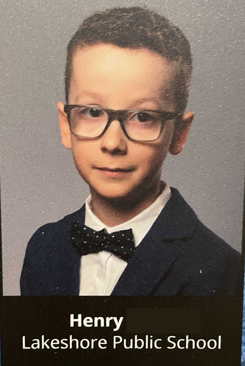 Congratulations to Henry who is this year’s Student of Excellence! Henry’s leadership and positivity are wonderful additions to his class. Well done Henry!  #HDSBstudentexcellence 🎉🦁💙💛