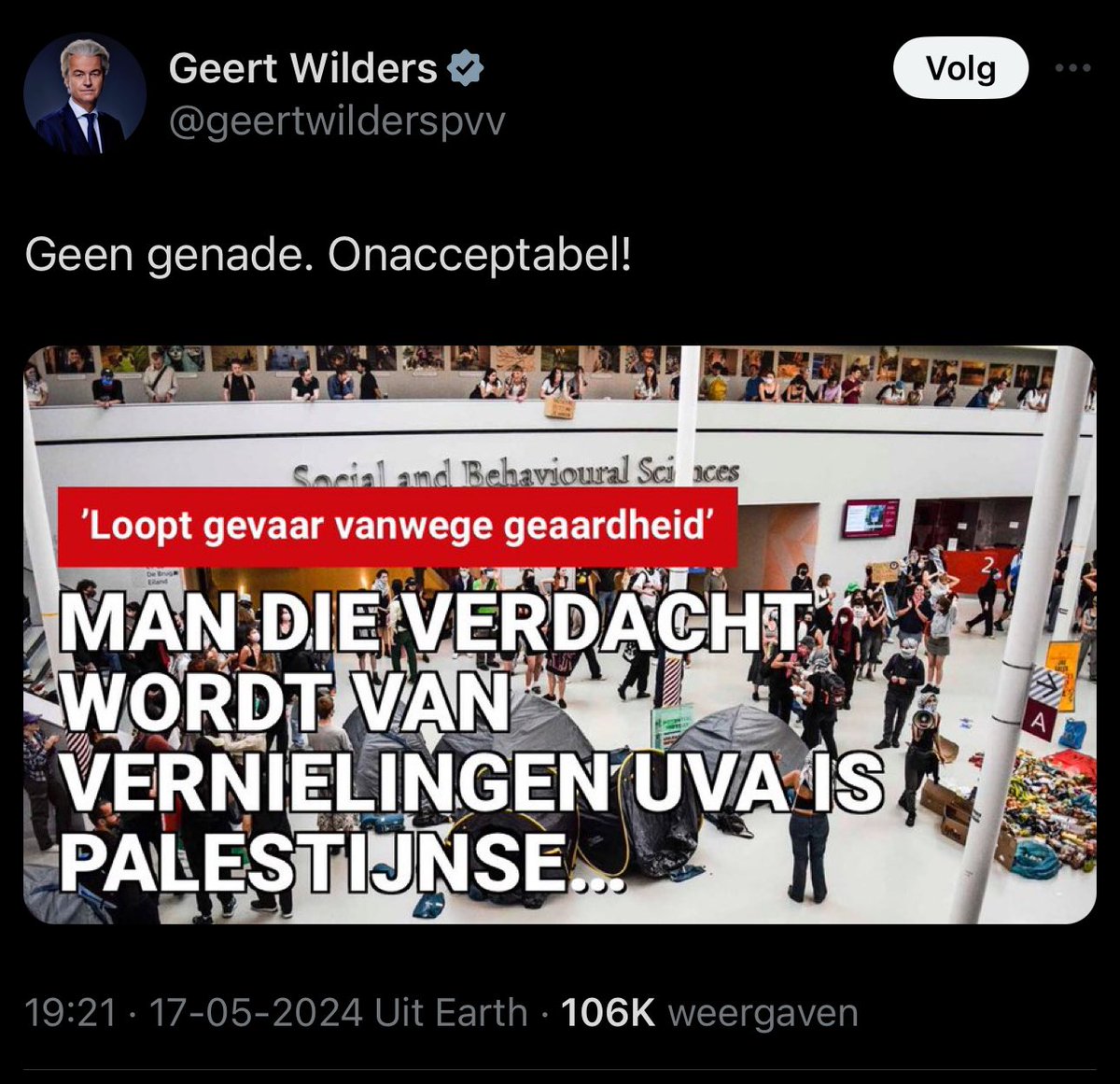 ‘Geen genade’. Met deze veroordeelde extremist die keer op keer de rechtsstaat schoffeert gaan VVD en NSC dus in zee. Het is een verdachte die zegt dat sprake is van persoonsverwisseling. Er bestaat in onze rechtsstaat een onschuldbeginsel. De zaak is onder de rechter.