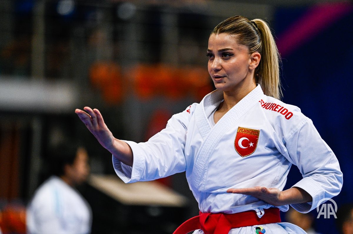 Avrupa Büyükler Karate Şampiyonası Büyük Kadınlar Kata dalında Avrupa Şampiyonu olan milli sporcumuz Dilara Bozan'ı yürekten kutlarız💚