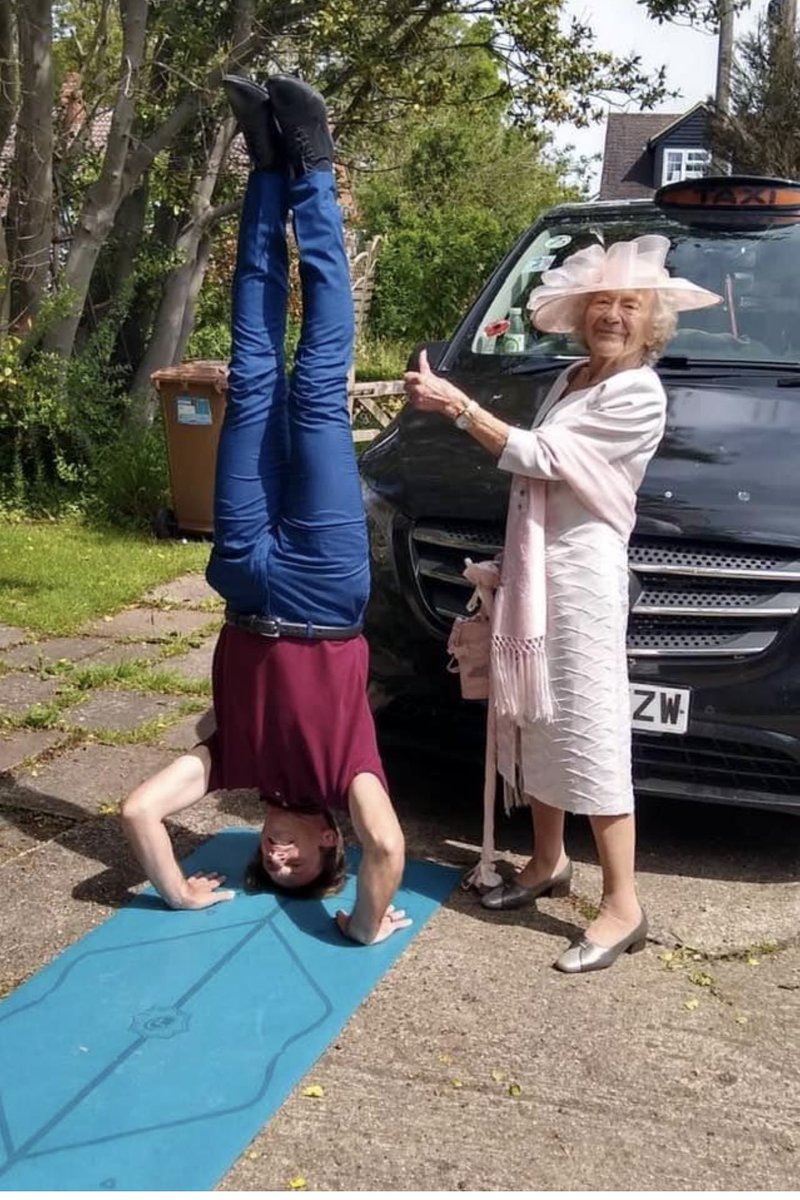 Seb had the pleasure of driving 99 year old WWII Veteran Dorothea Barron to the @GBNEWS studios for the @Nigel_Farage show yesterday with @JGjohnnyg and to Buckingham Palace for a garden party today. They got chatting and she mentioned she has been teaching yoga for 60 years.