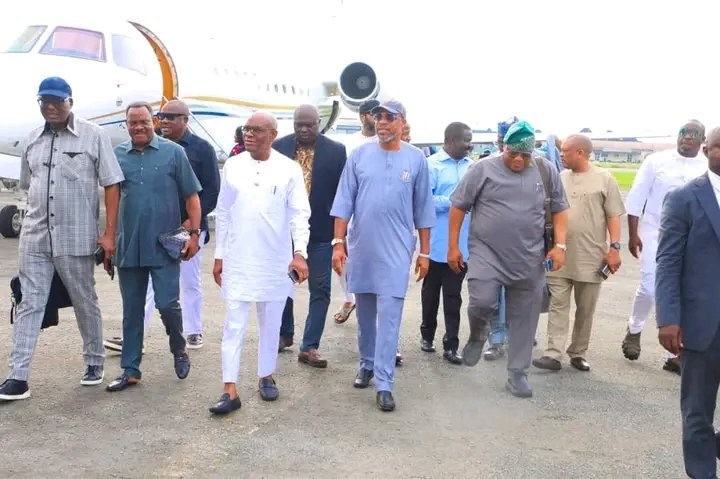 JUST IN:

HM Nyesom Wike arrives Port Harcourt for weekend, in company of Senator Allwell Onyesoh (Senator representing Rivers East), Zacchaeus Adangor (Former Attorney General, Rivers State), and other well meaning dignitaries.