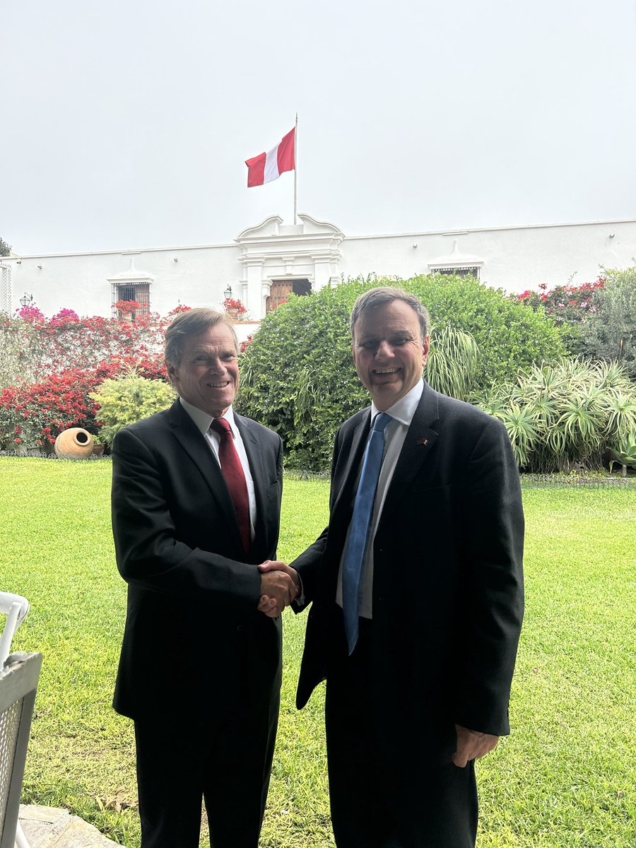 Always good in Lima 🇵🇪 to spend time with Carlos Neuhaus. In 2017, the UK became the delivery partner for the 2019 Panamerican Games. Benefitting from some UK 🇬🇧 expertise from the 2012 Olympics, Peru delivered the best Panam Games ever. And 🇵🇪 hosts again in 2027.