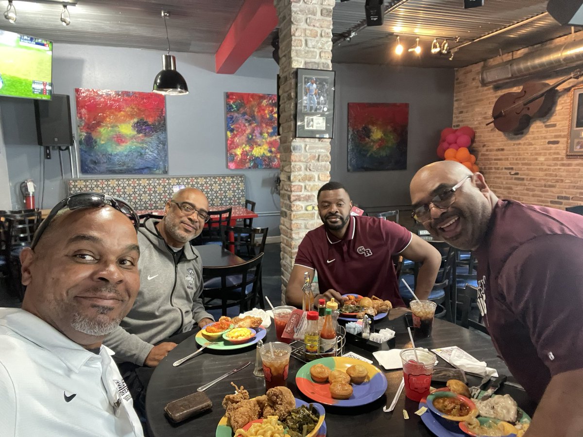 Just a couple of LCISD hoop coaches enjoying some good ole Tony G’s soul food after gaining more bball knowledge at TABC hoop clinic. The food hits hard! #goodtime s #brothersinhoops