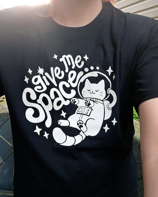 SHIRTS ARE HERE! 🚀 They're screenprinted by hand locally and they're super nice quality and very soft! ♥️ Use coupon code MEOWMEOW for 10% off storewide! Available at thecathive.com/discount/MEOWM…
