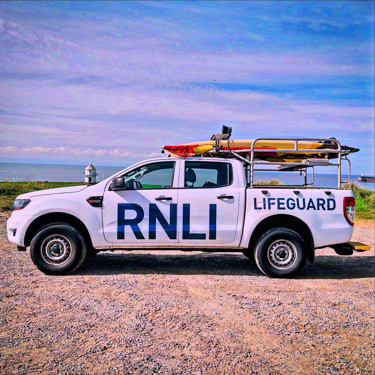 The @SouthWalesLGs are back and already on Trecco & Sandy Bay (aka Coney Beach) and soon to return further down the coast at @RestBaySLSC HQ. Regardless of beach - always swim between the red and yellow flags. #SurfRescue #Porthcawl #Lifeguard #Bridgend #VigilanceAndService