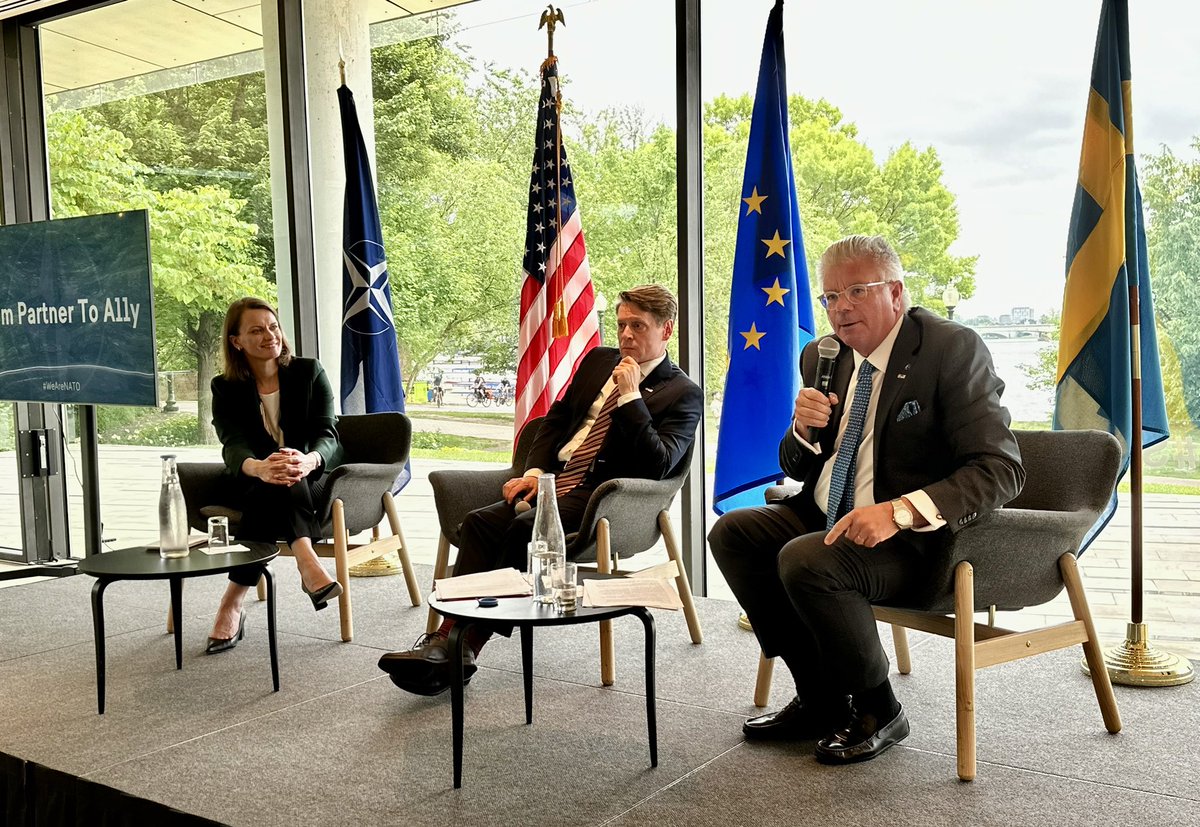 Our discussion series #FromPartnerToAlly continued today w/ a presentation and discussion of the Swedish Defence Commission recent report ‘Strengthened defence capability, Sweden as an Ally’. Learn more about their submitted proposals here: government.se/articles/2024/…