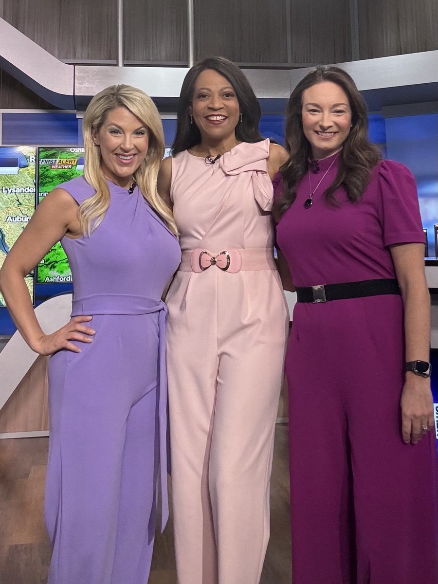 Just call us the LILAC LADIES!!! Happy Friday from <a href="/news10nbc/">News10NBC</a>! <a href="/whec_DDewberry/">Deanna Dewberry</a> <a href="/WHEC_SPensgen/">Stacey Pensgen</a>