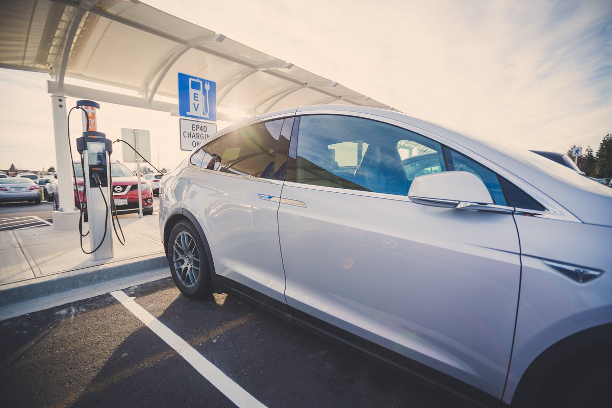 No penalties for charging at YVR! Free EV stations across Sea Island including when you plug in at our Value Long Term lot.