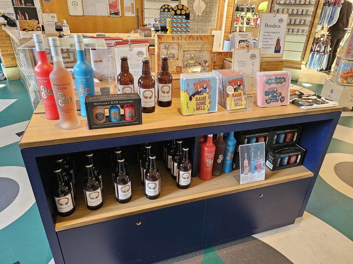 Dr Tess Machling (@tess_machling) on Twitter photo Annnd.... look what Verulamium Museum <a href="/stalbansmuseums/">St Albans Museums</a> have got in stock!!
Get it quick before it goes!!
<a href="/BoudiccaBrewing/">Boudicca Brewing Co</a> Golden Torc is such a lovely beer! ❤️
#StAlbans #Boudica #Torcs #Archaeology #Beer #Camra Annnd.... look what Verulamium Museum <a href="/stalbansmuseums/">St Albans Museums</a> have got in stock!!
Get it quick before it goes!!
<a href="/BoudiccaBrewing/">Boudicca Brewing Co</a> Golden Torc is such a lovely beer! ❤️
#StAlbans #Boudica #Torcs #Archaeology #Beer #Camra