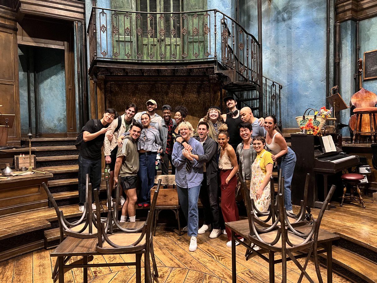 Talk about a little pick-me-up! It was epic to welcome @bettywho back to Hadestown last night to watch the #HadestownTour.