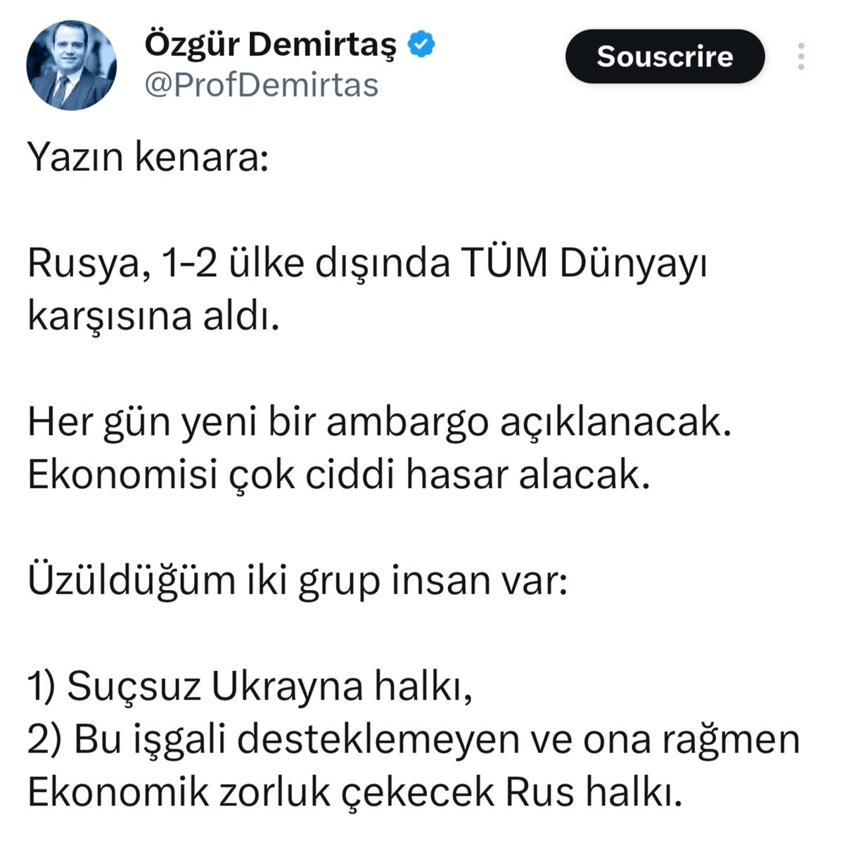 Bugün çıkan haber: 'Ukrayna'daki savaş Rus ekonomisine fayda sağlıyor, GSYİH hızla artıyor.' Şu tarz haberleri okurken 'ünlü ekonomist' Özgür Demirtaş'ı, müthiş öngörülerini ve milyonlarca takipçisini düşünmeden edemiyorum, elimde değil 😂